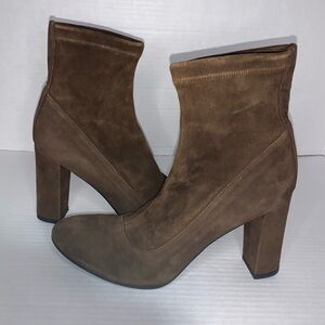 Barney’s New York Vero Cuoio Brown Suede Boots